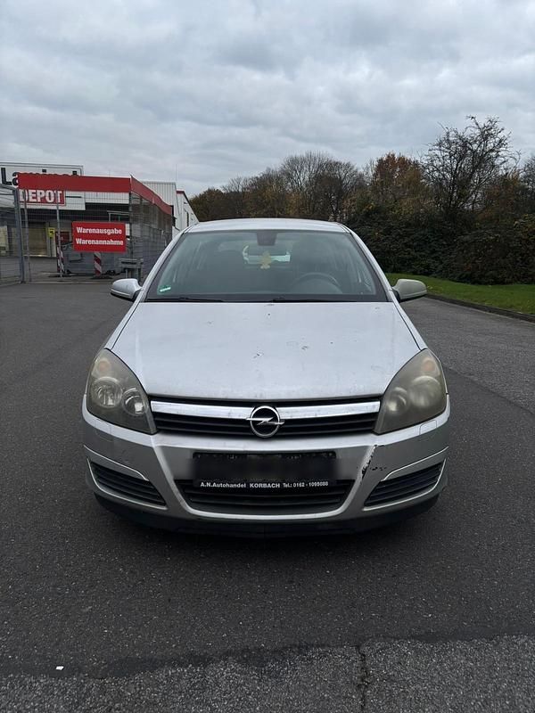 Gebraucht Opel Astra 105 PS (77 kW) 2005 Silber Limousine