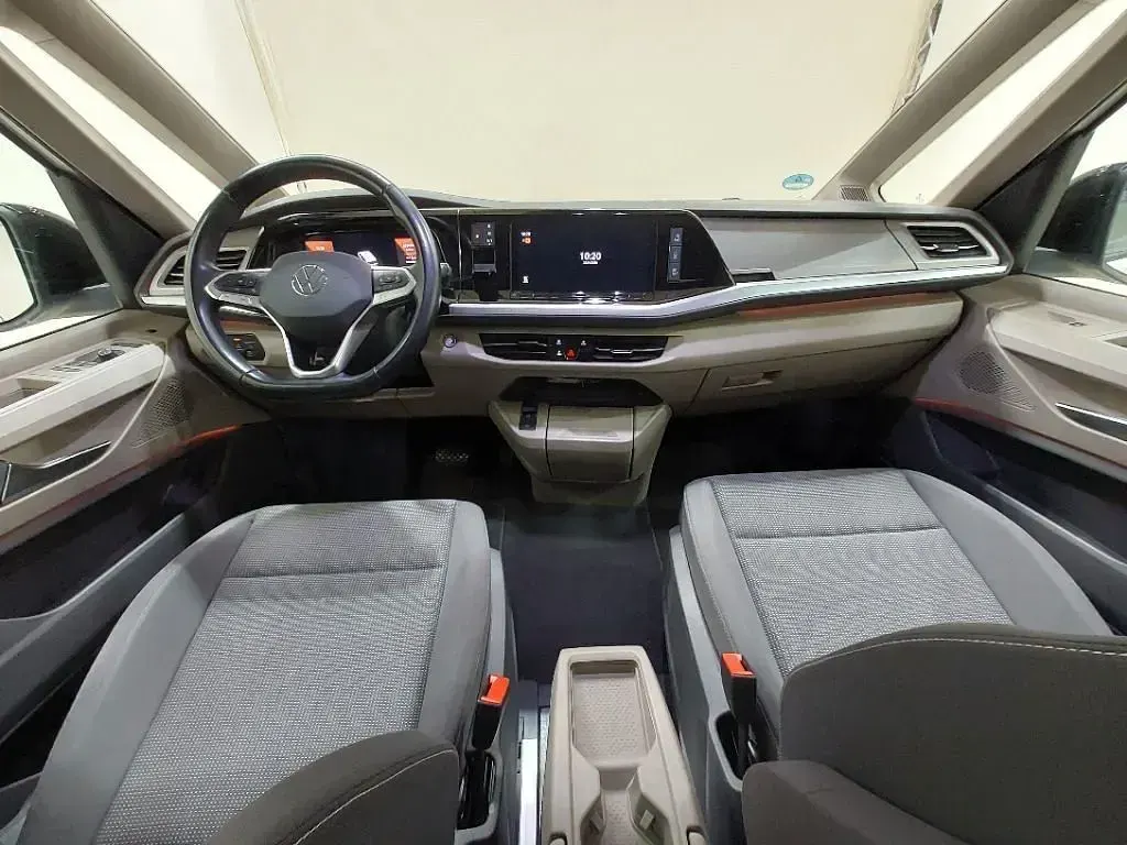 Używany VW T7 Pro 150 KM (110 kW) 2024 Biały Van