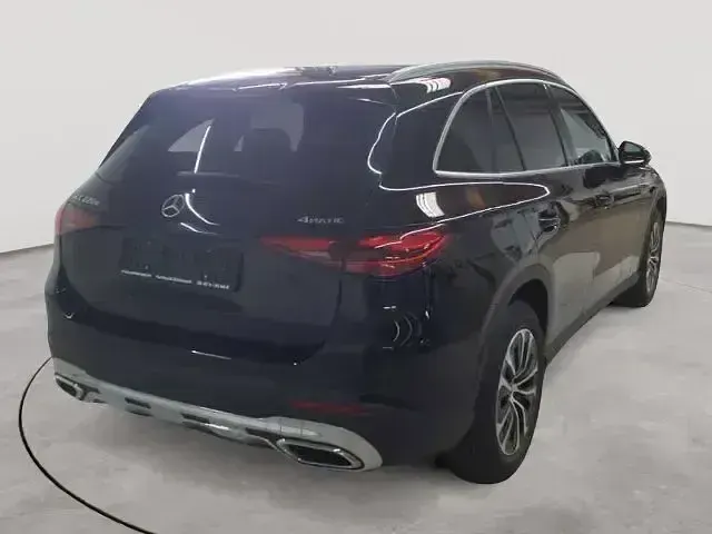 Gebraucht Mercedes GLC220 Advanced 197 PS (144 kW) 2023 Schwarz SUV