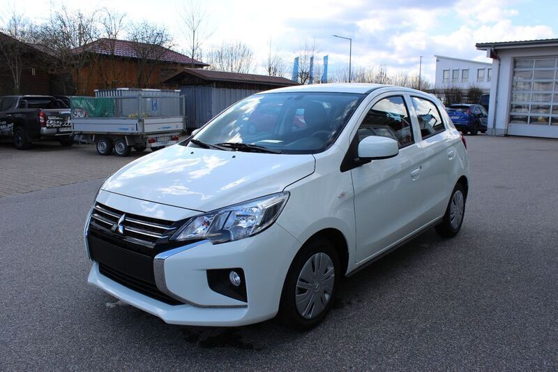 Neu Mitsubishi Space Star Select 71 PS (52 kW) 2025 Weiß Limousine