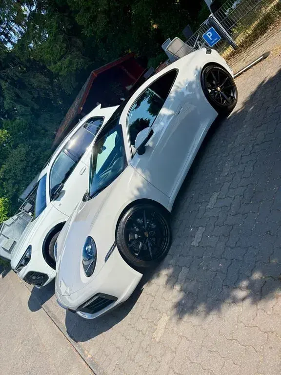 Gebraucht Porsche 992 385 PS (283 kW) 2021 Weiß