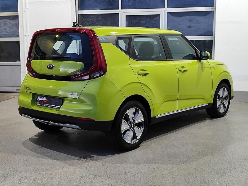 Gebraucht Kia Soul EV Edition 7 100 kW (136 PS) 2021 Space cadet green SUV