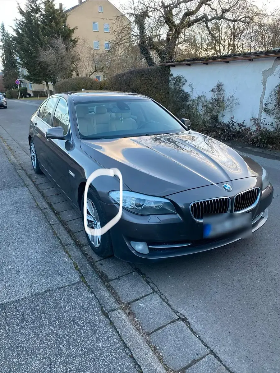 Gebraucht BMW 530 245 PS (180 kW) 2011 Braun Limousine