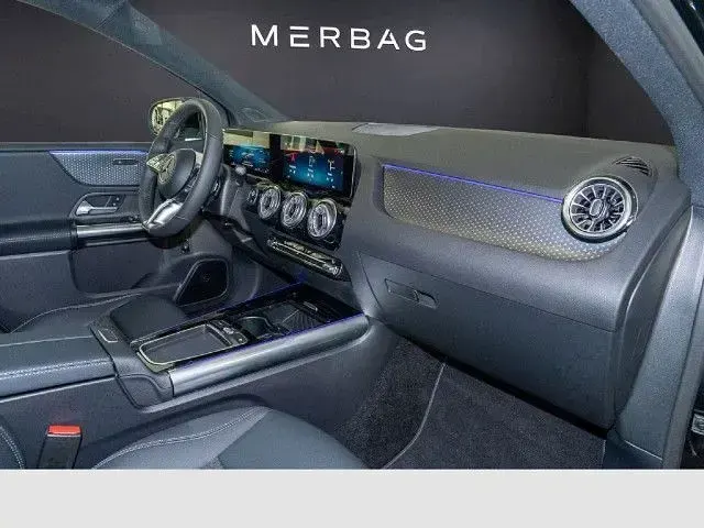 Gebraucht Mercedes B180 136 PS (100 kW) 2026 Schwarz Kleinwagen