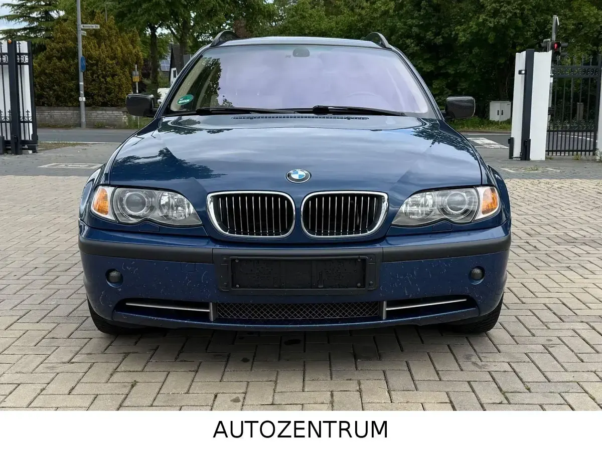Gebraucht BMW 330 231 PS (169 kW) 2002 Blau Kombi