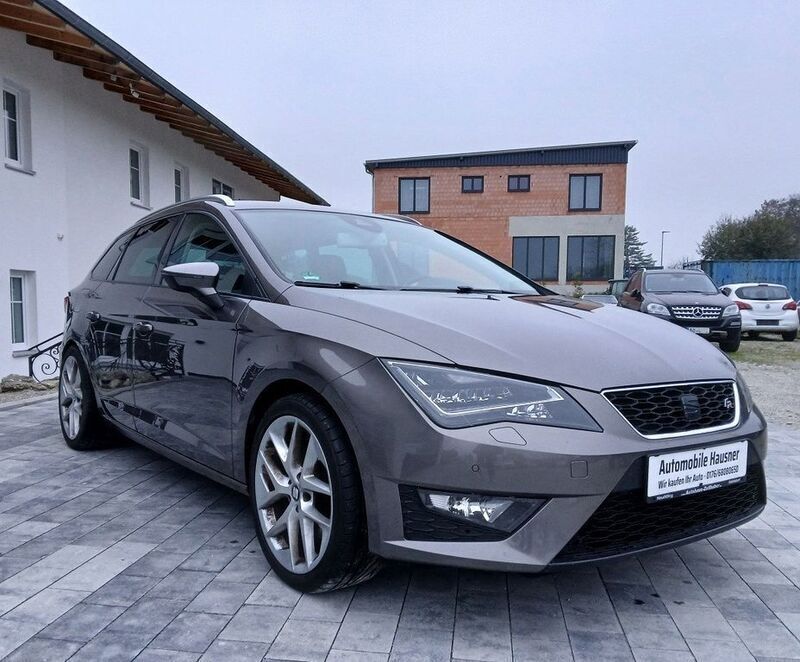 Grau Gebraucht 2015 Seat Leon ST FR Kombi | 9.350 € (Guter Preis) - Bild 1/4
