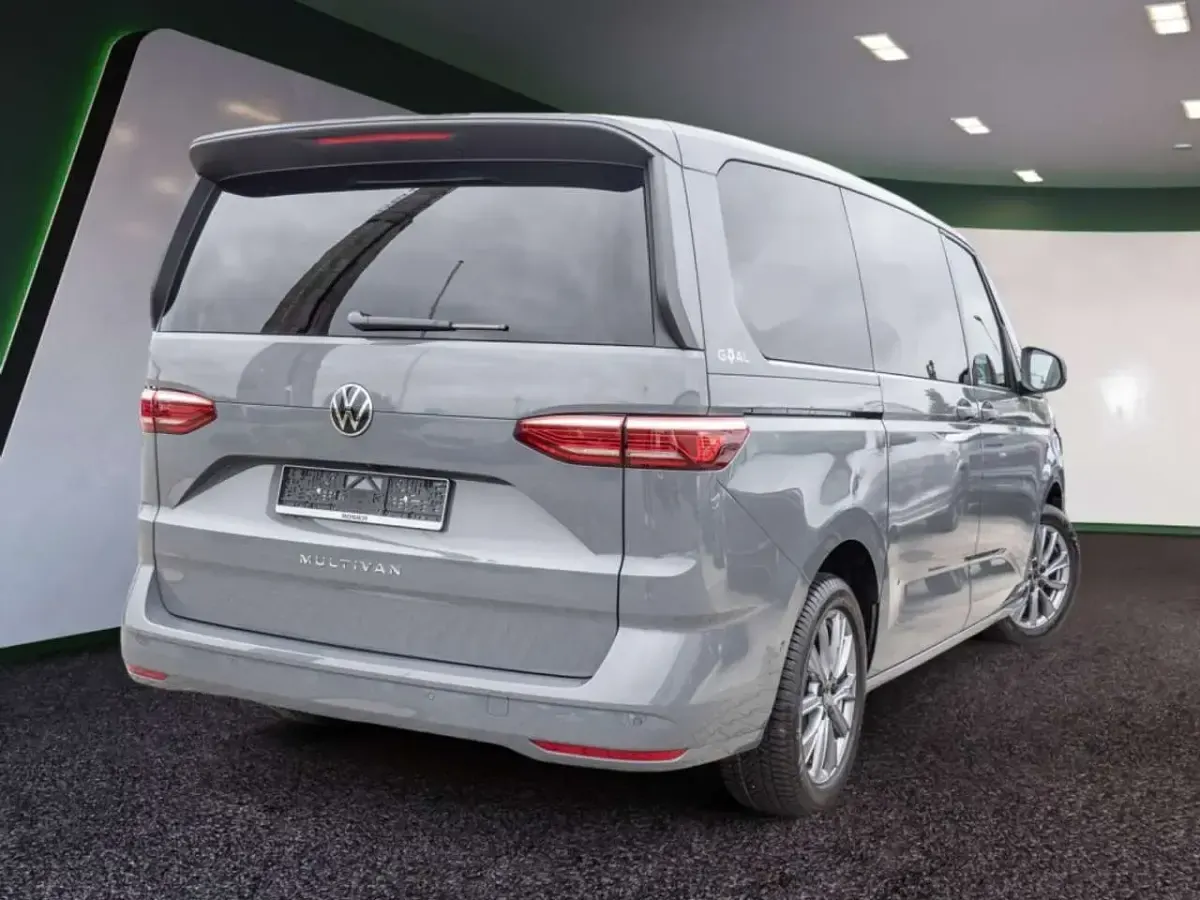 Nuova VW T7 Goal 150 CV (110 kW) 2026 Grigio Furgone