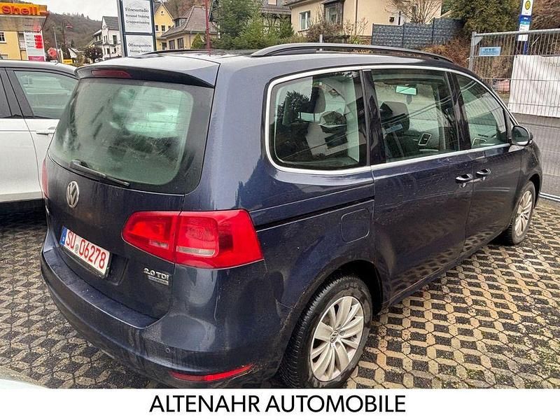 Gebraucht VW Sharan Comfortline 140 PS (102 kW) 2010 Blau Van / Kleinbus