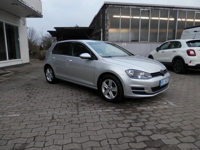 Silber Gebraucht 2013 VW Golf VII Comfortline Limousine | 9.690 € (Etwas zu teuer) - Bild 1/4