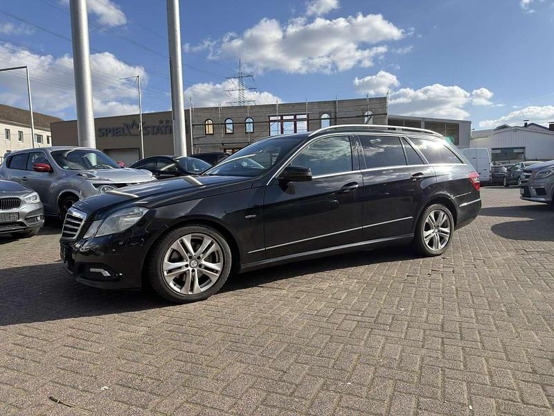 Gebraucht Mercedes E350 Avantgarde 231 PS (169 kW) 2009 Kombi