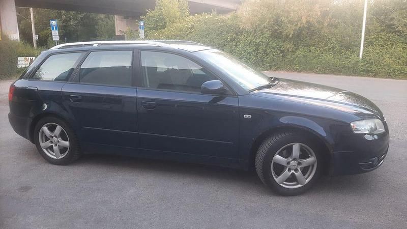 Blau Gebraucht 2006 Audi A4 Kombi | 1.300 € (Guter Preis) - Bild 1/4
