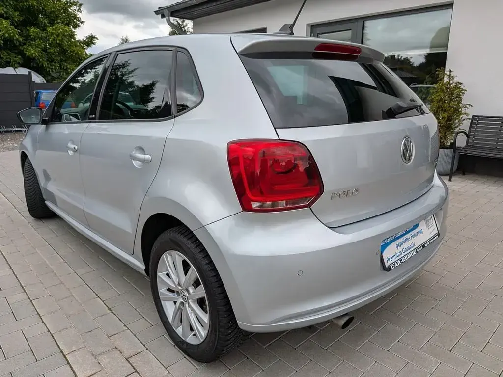 Gebraucht VW Polo Style 90 PS (66 kW) 2011 Silber Kleinwagen