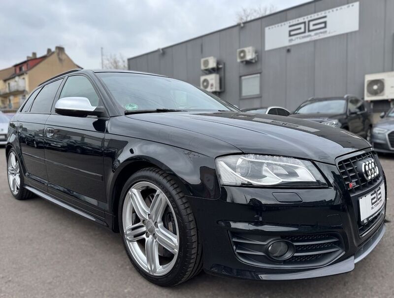 Phantomschwarz perleffekt Gebraucht 2012 Audi S3 Sport Limousine | 19.400 € (Teuer) - Bild 1/4