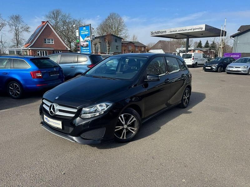 Gebraucht Mercedes B180 109 PS (80 kW) 2016 Schwarz Van / Kleinbus