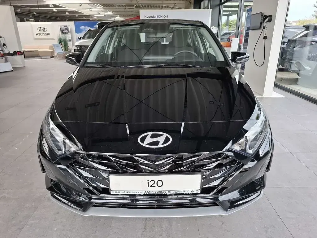 Nowe Hyundai i20 Select 101 KM (74 kW) 2025 Czarny Sedan/Limuzyna