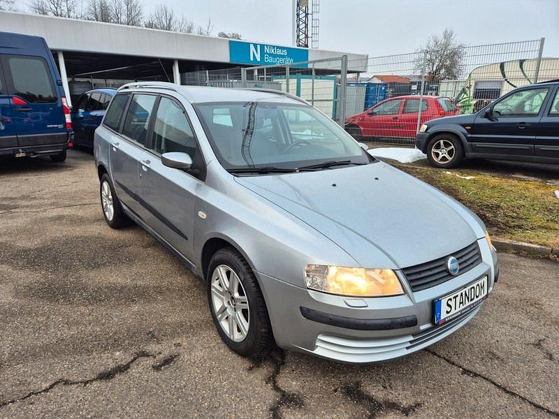 Gebraucht Fiat Stilo Dynamic 133 PS (97 kW) 2005 Blau Kombi