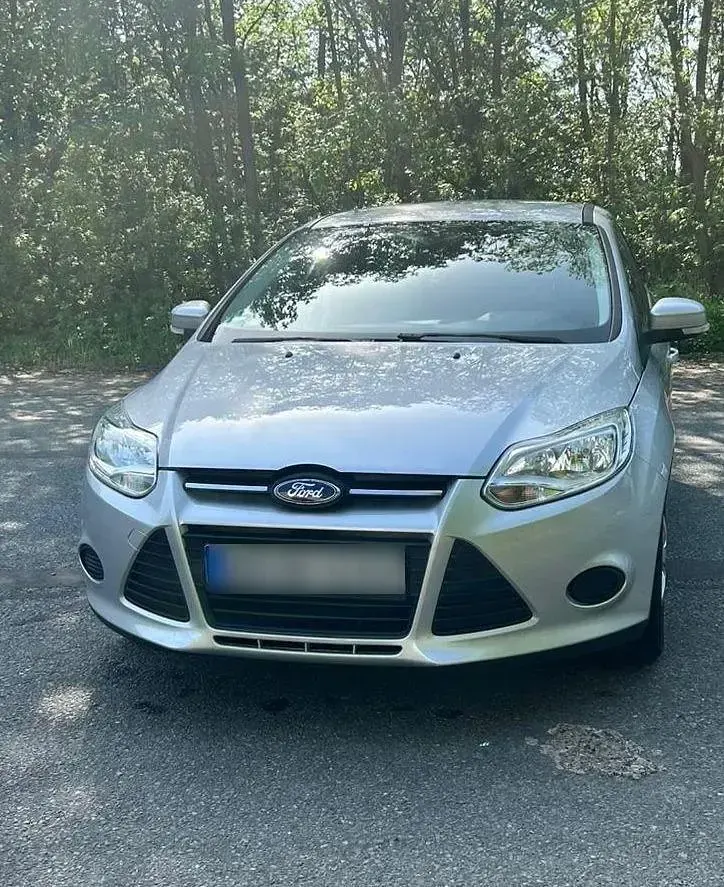 Gebraucht Ford Focus 125 PS (91 kW) 2014 Silber Kombi