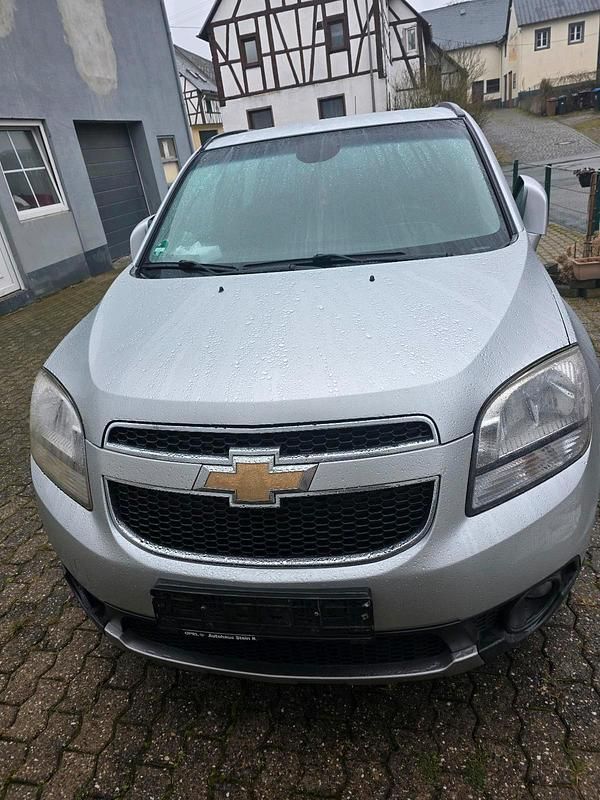 Gebraucht Chevrolet Orlando 141 PS (103 kW) 2011 Van / Kleinbus
