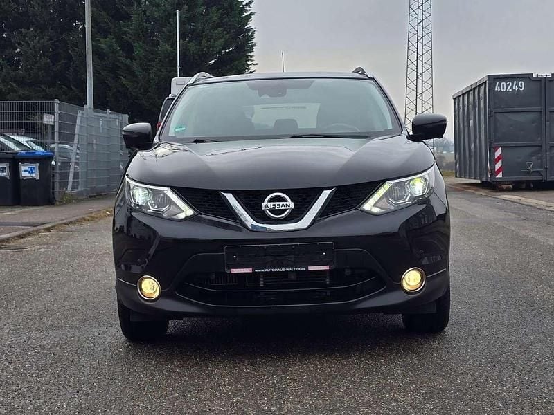 Gebraucht Nissan Qashqai Tekna 116 PS (85 kW) 2016 Black (m) SUV