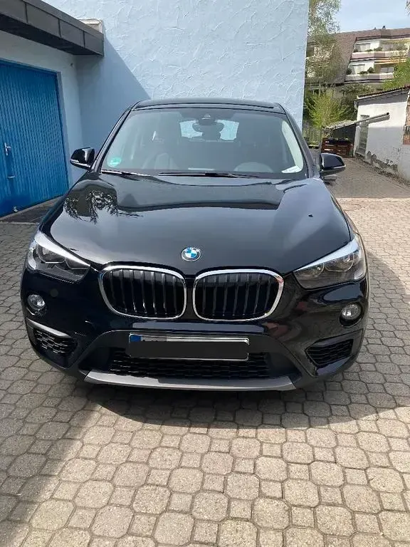 Gebraucht BMW X1 Advantage 140 PS (102 kW) 2017 Schwarz SUV