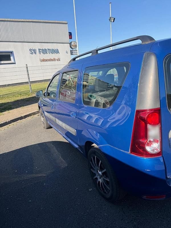Second-hand Dacia Logan 105 CP (77 kW) 2009 Albastru Break