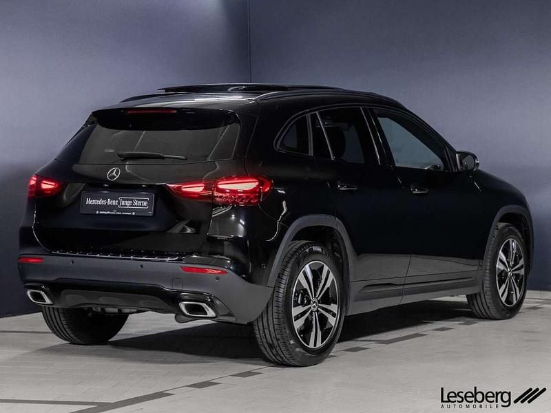Gebraucht Mercedes GLA200 Progressive 150 PS (110 kW) 2024 Schwarz SUV