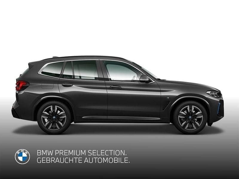 Gebraucht BMW iX3 M Sport 210 kW (286 PS) 2024 Grau SUV