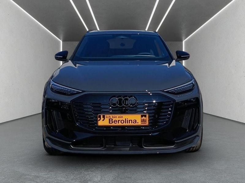 Neu Audi Q6 e-tron S-Line 314 kW (428 PS) 2026 Grau SUV