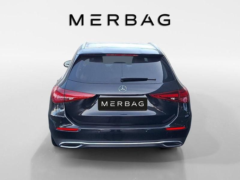 Gebraucht Mercedes C220 Avantgarde 197 PS (144 kW) 2024 Schwarz Kombi