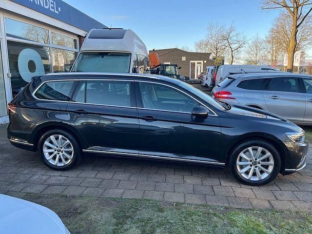 Gebraucht VW Passat Elegance 150 PS (110 kW) 2020 Grau Limousine