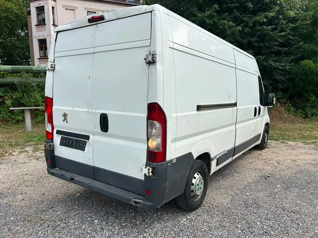 Gebraucht Peugeot Boxer 131 PS (96 kW) 2014 Weiß Van