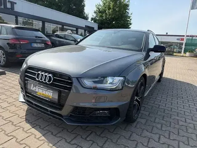 Gebraucht Audi A4 S-Line 177 PS (130 kW) 2015 Grau Kombi