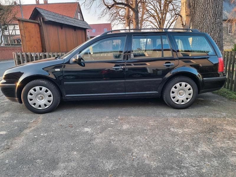Gebraucht VW Golf IV 101 PS (74 kW) 2006 Schwarz Kombi