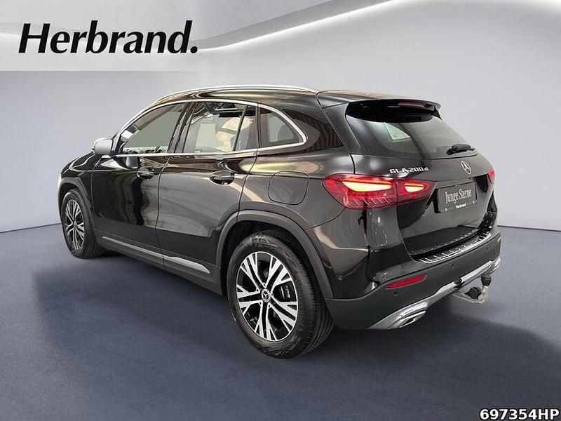 Gebraucht Mercedes GLA200 Progressive 150 PS (110 kW) 2025 Nachtschwarz SUV