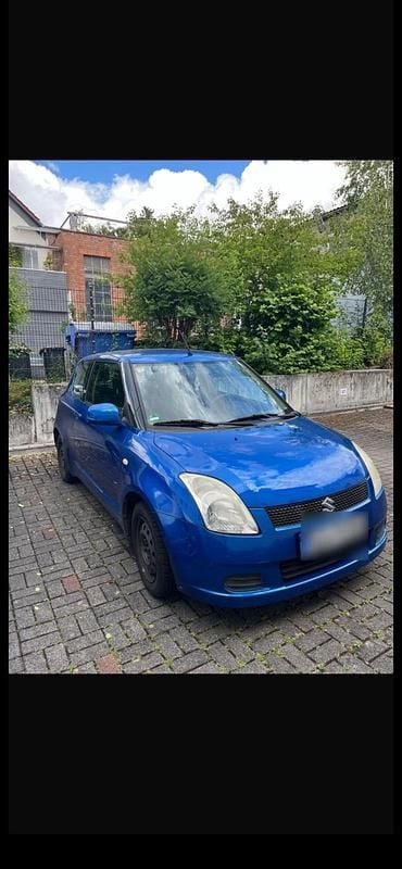 Second-hand Suzuki Swift 95 CP (69 kW) 2007 Albastru Hatchback