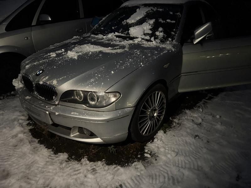 Silber Gebraucht 2004 BMW 318 Coupé | 3.000 € (Guter Preis) - Bild 1/4