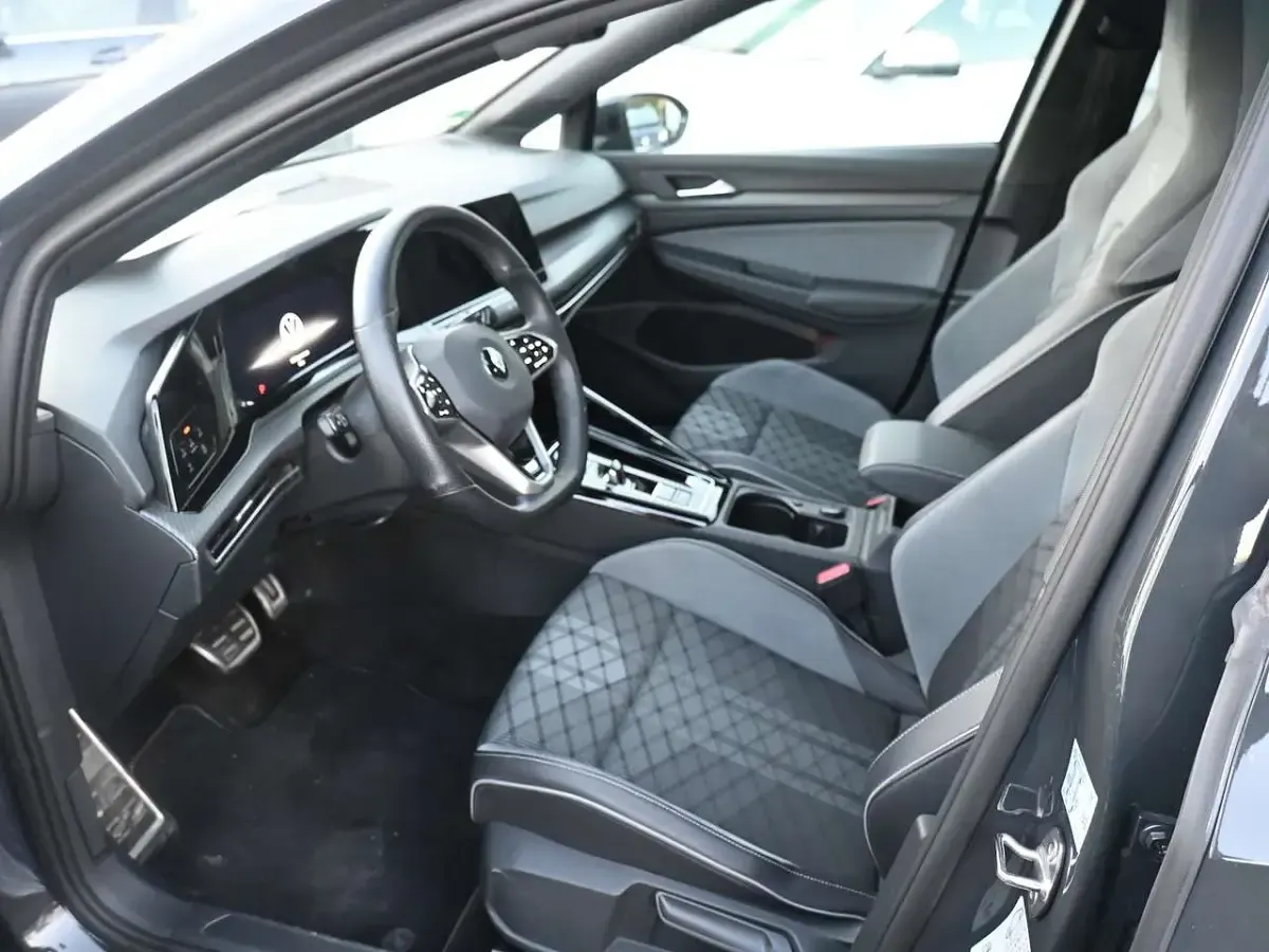 Gebraucht VW Golf VIII R-line 190 PS (139 kW) 2022 Grau Kombi