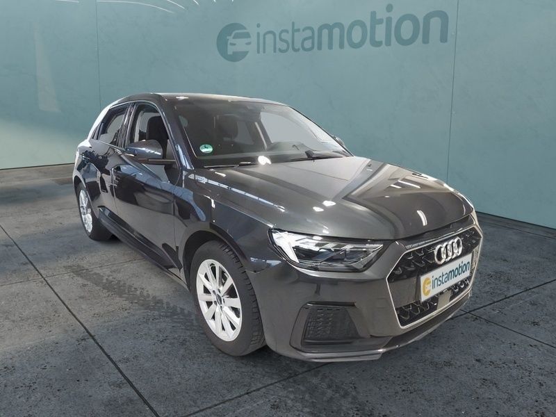 Grau Gebraucht 2024 Audi A1 Sportback Advanced Kleinwagen | 24.490 € (Teuer) - Bild 1/4
