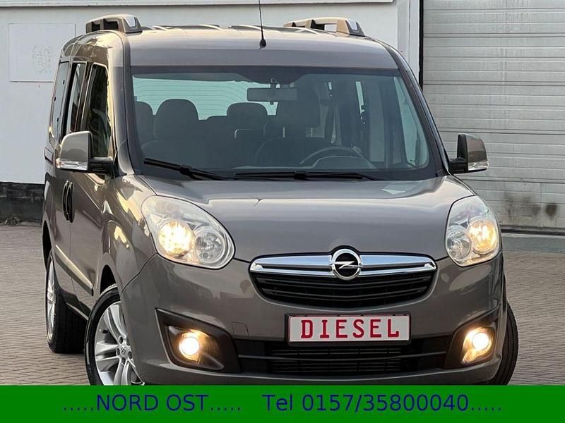 Gebraucht Opel Combo 105 PS (77 kW) 2012 Grau Kombi