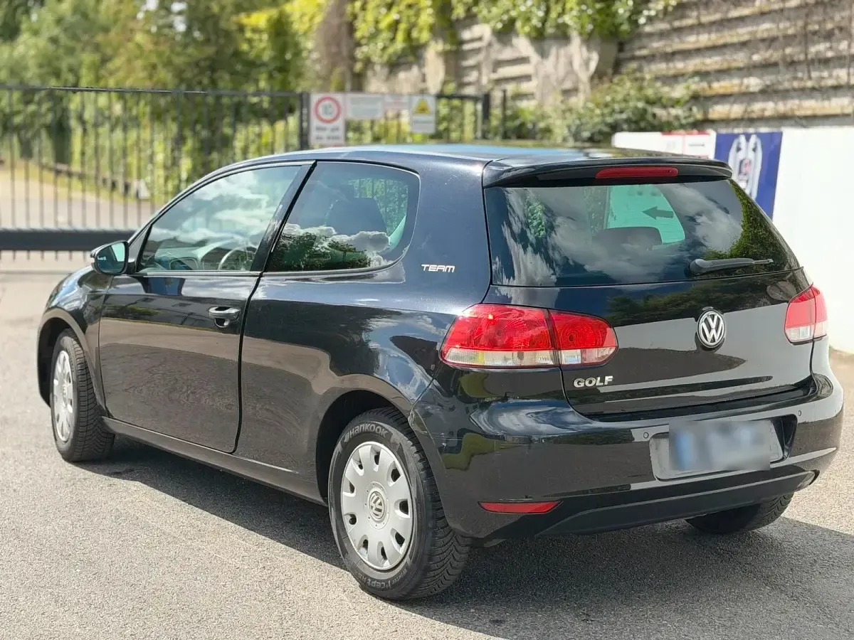 Gebraucht VW Golf 80 PS (58 kW) 2010 Schwarz Coupé