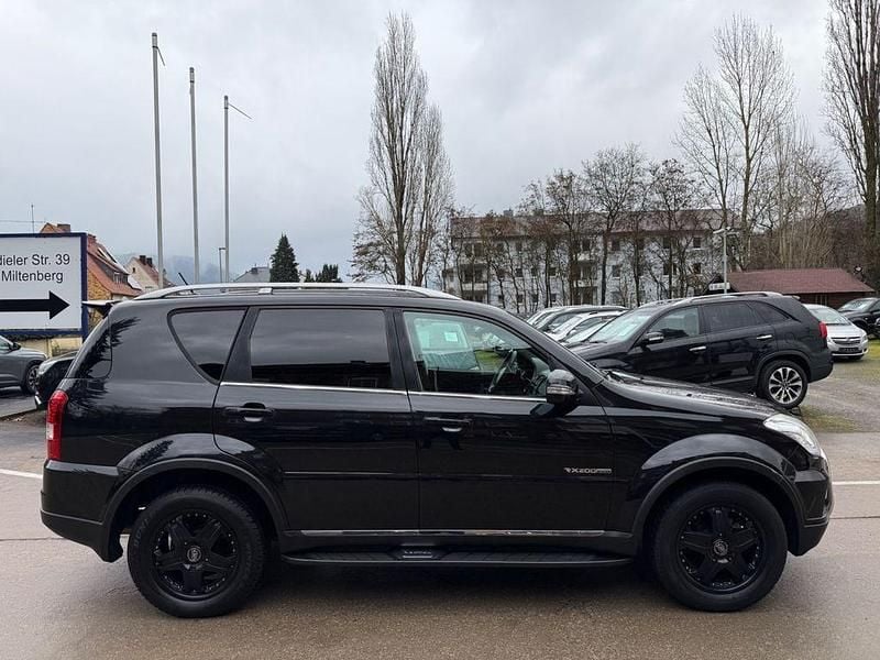 Gebraucht SsangYong Rexton 155 PS (114 kW) 2015 Schwarz SUV