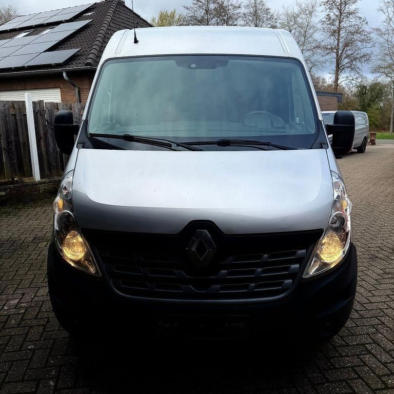 Gebraucht Renault Master 131 PS (96 kW) 2019 Silber