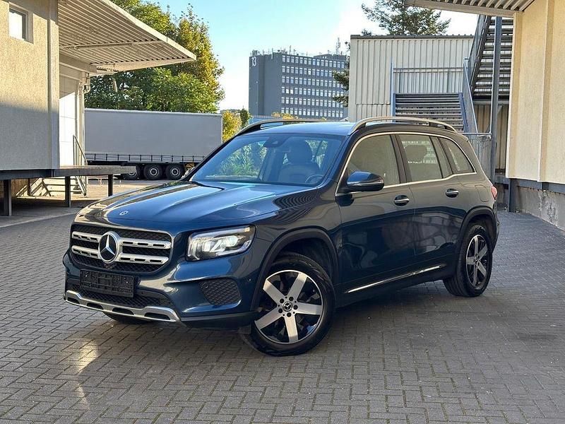 Blau Gebraucht 2022 Mercedes GLB220 SUV | 21.499 € (Superpreis) - Bild 1/4