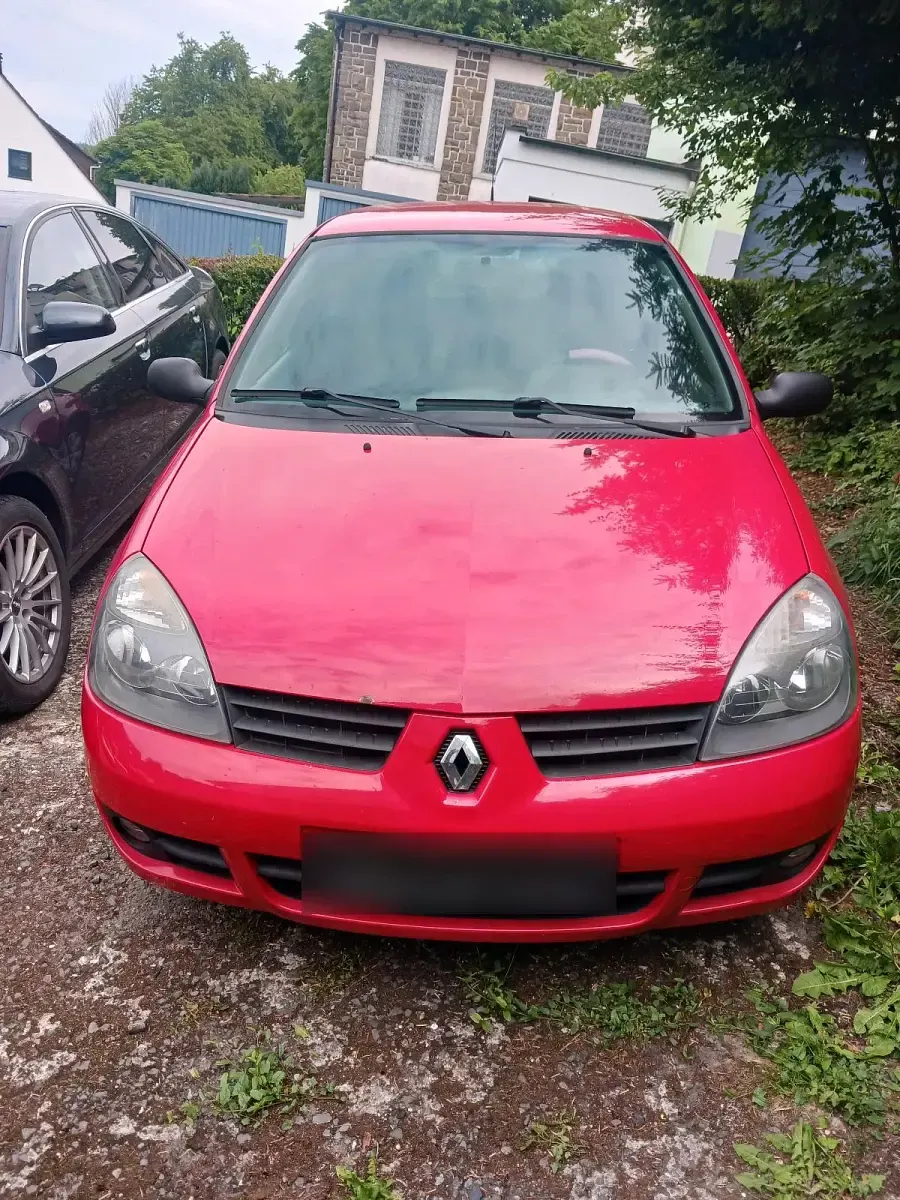 Gebraucht Renault Clio II 59 PS (43 kW) 2009 Rot Limousine