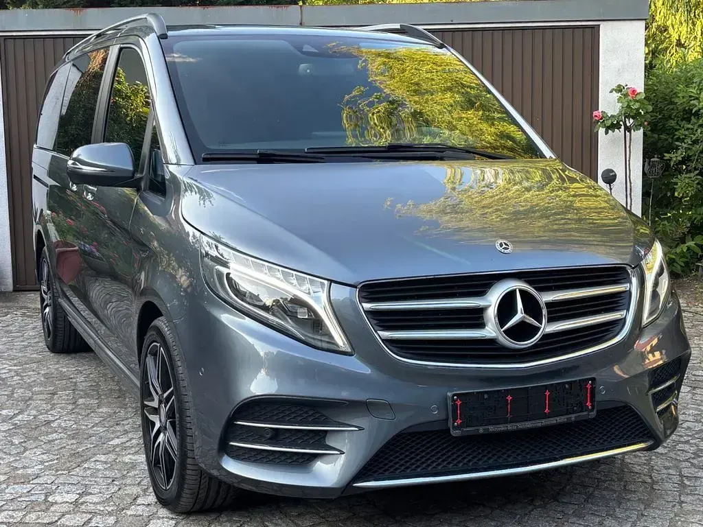 Gebraucht Mercedes V250 AMG 190 PS (139 kW) 2017 Flintgrau Van / Kleinbus