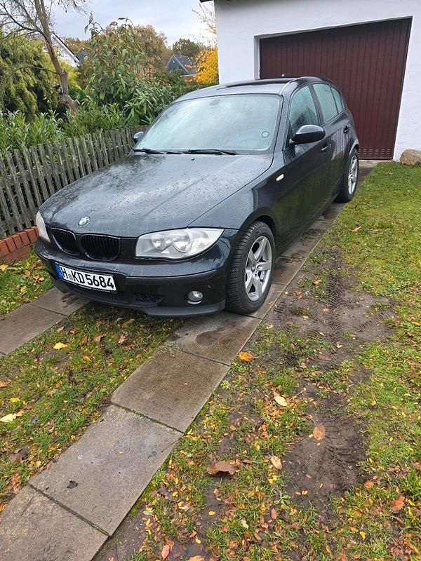 Schwarz Gebraucht 2005 BMW 116 Kleinwagen | 1.100 € (Superpreis) - Bild 1/4