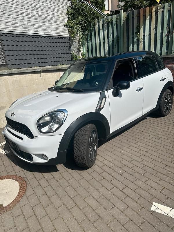 Weiß Gebraucht 2013 Mini Cooper SD Countryman SUV | 4.900 € (Fairer Preis) - Bild 1/4