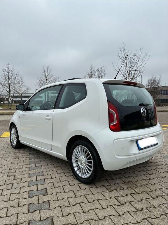 Gebraucht VW up! Highline 75 PS (55 kW) 2012 Weiß Kleinwagen