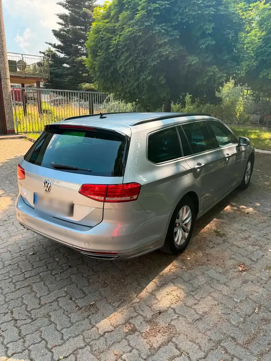 Gebraucht VW Passat 190 PS (139 kW) 2018 Grau Kombi