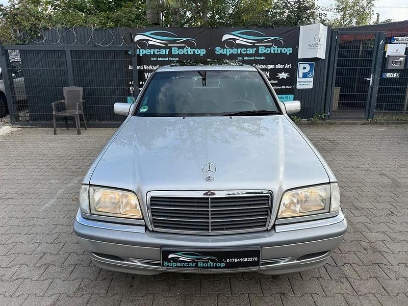 Silber Gebraucht 1999 Mercedes C180 Limousine | 5.500 € (Etwas zu teuer) - Bild 1/4